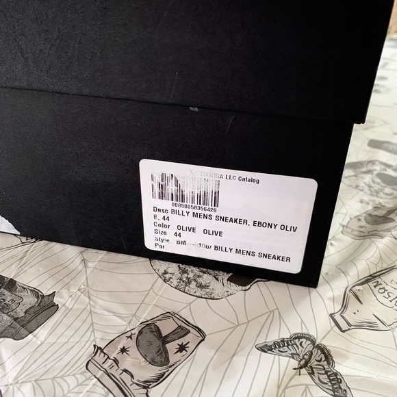 TIANNIA BARNES imptd from Italy, designer Green/metallic green leather trainers - Picture 6 of 7